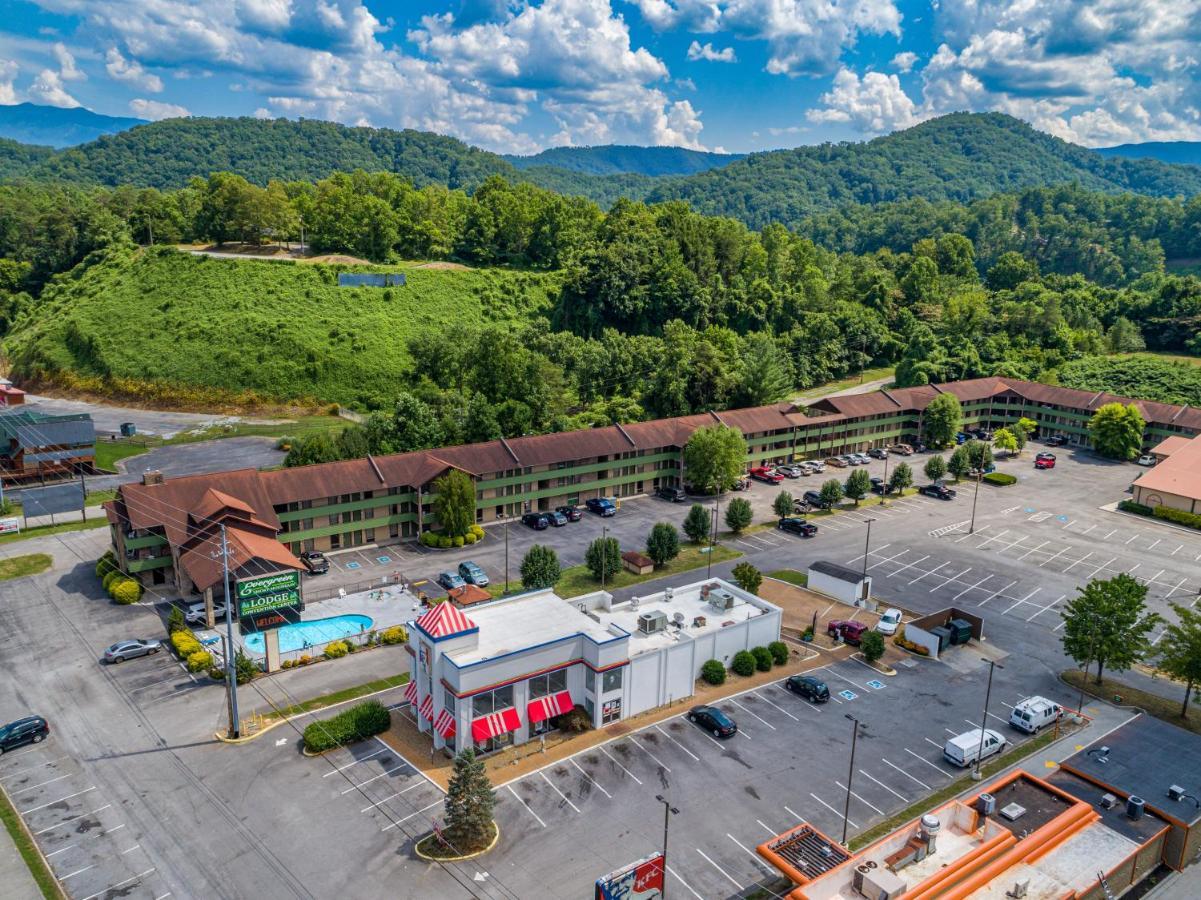 Days Inn By Wyndham Pigeon Forge South Esterno foto