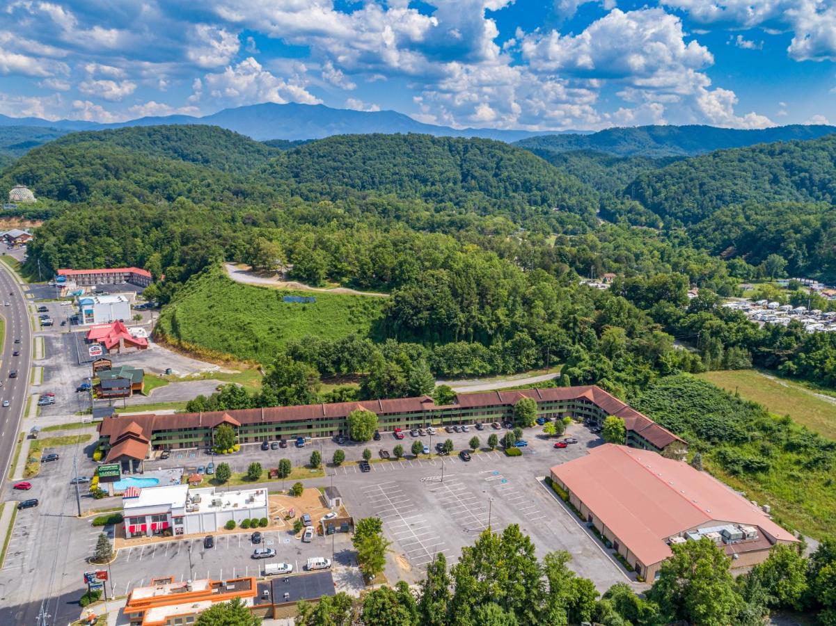 Days Inn By Wyndham Pigeon Forge South Esterno foto